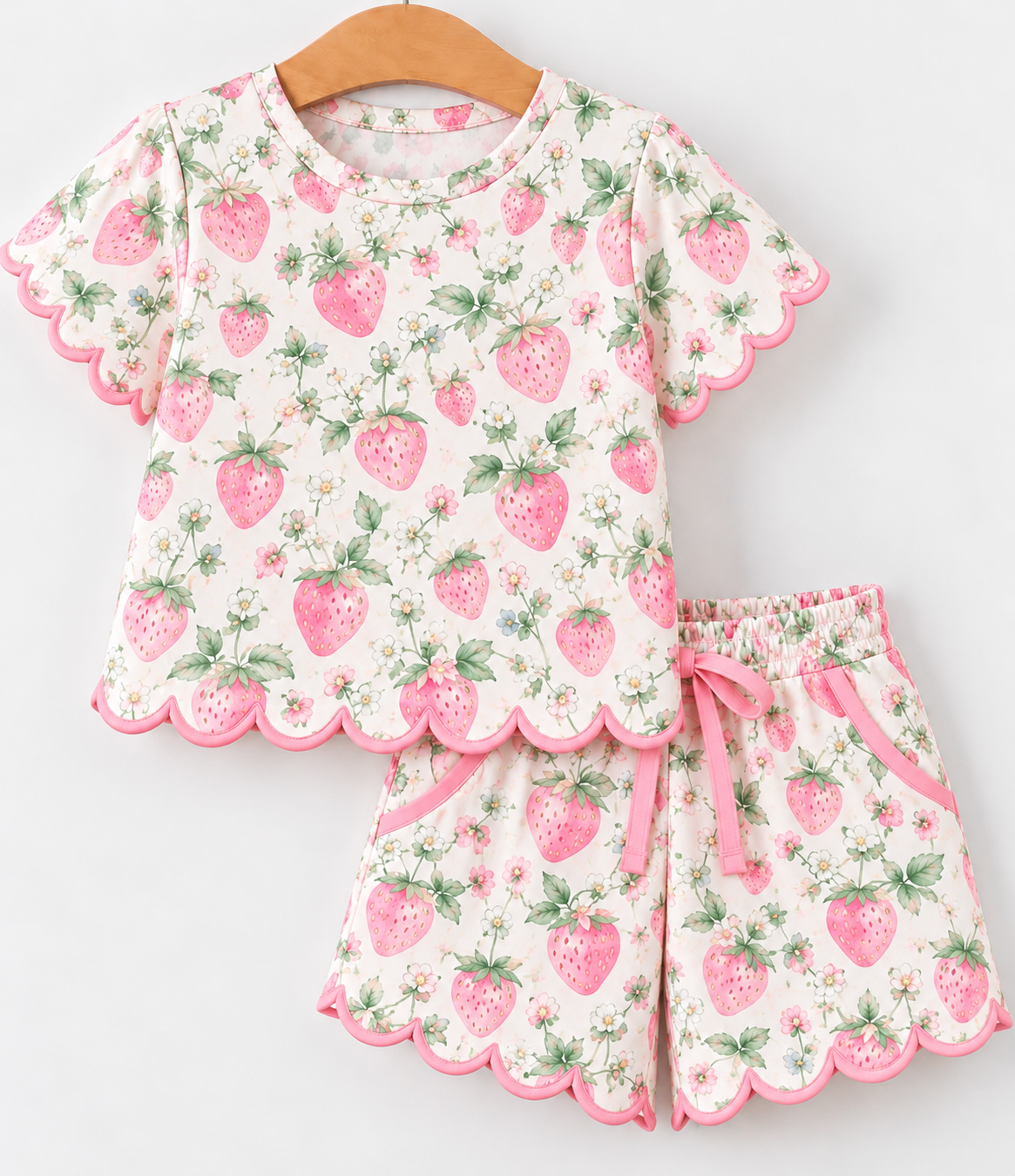 STRAWBERRY SCALLOPED KNIT SHORT SET (scallop)