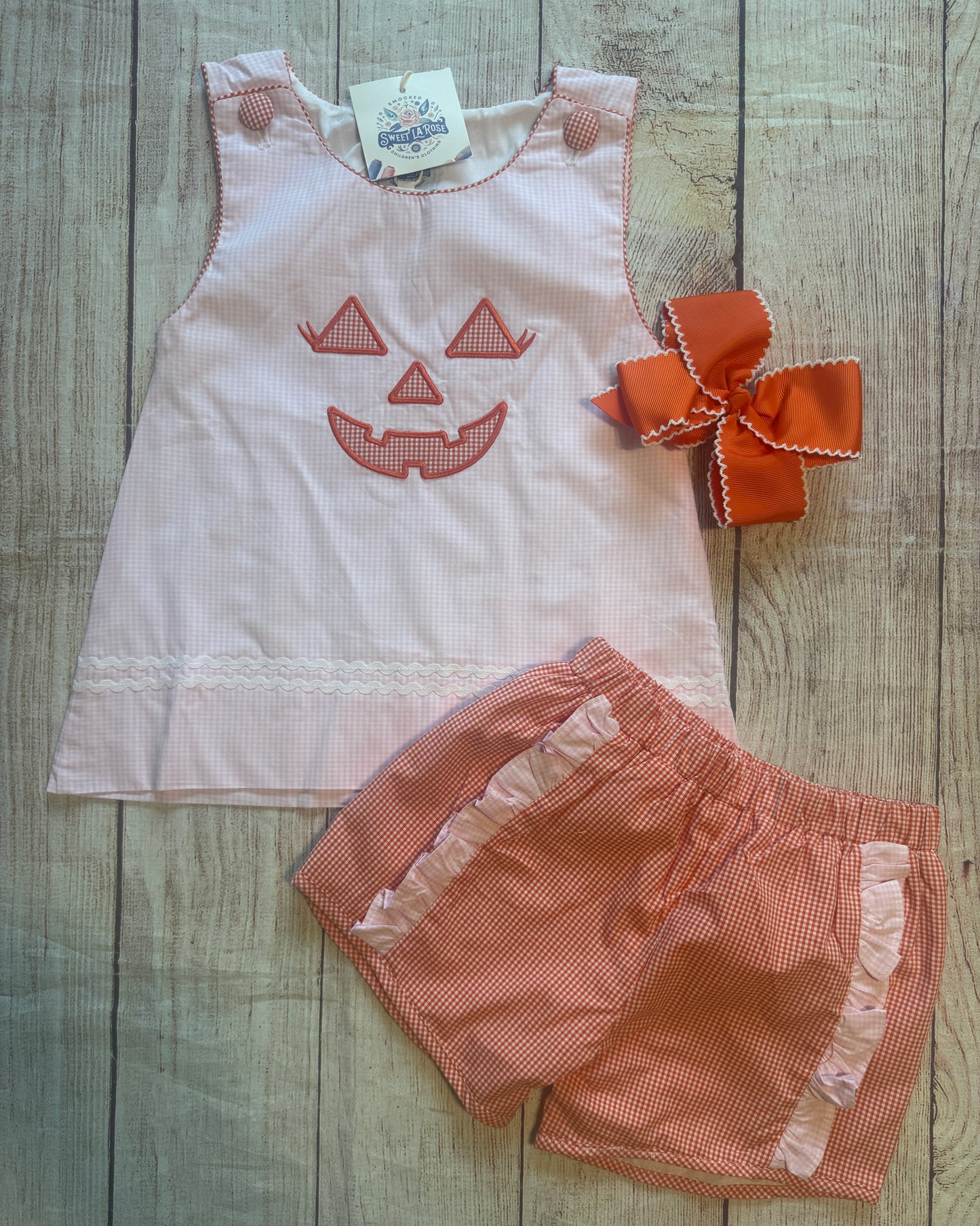 PINK / ORANGE GINGHAM JACK O’LANTERN SHORT SET // ETA MID TO LATE JUNE (po220 extras)