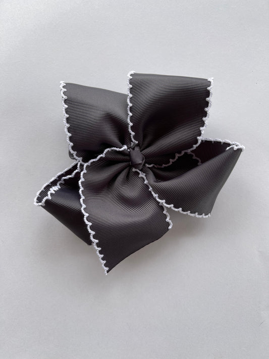 CHARCOAL  / WHITE MOONSTITCH BOW w/ ALLIGATOR CLIP
