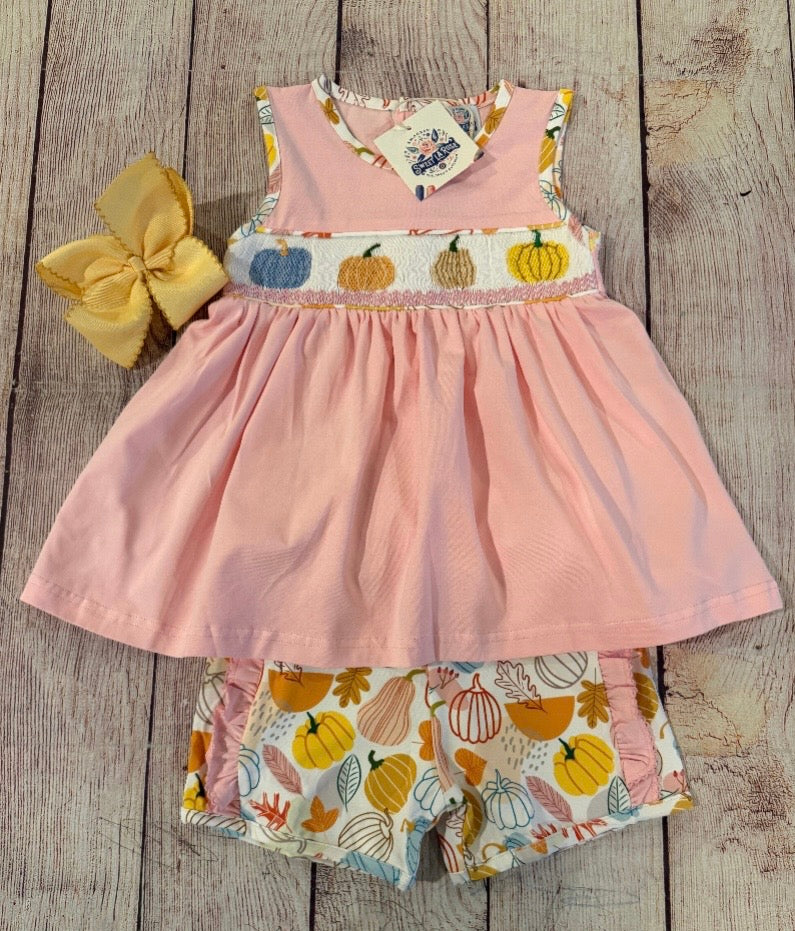 PINK FLORAL PUMPKINS SHORT SET  // READY TO SHIP