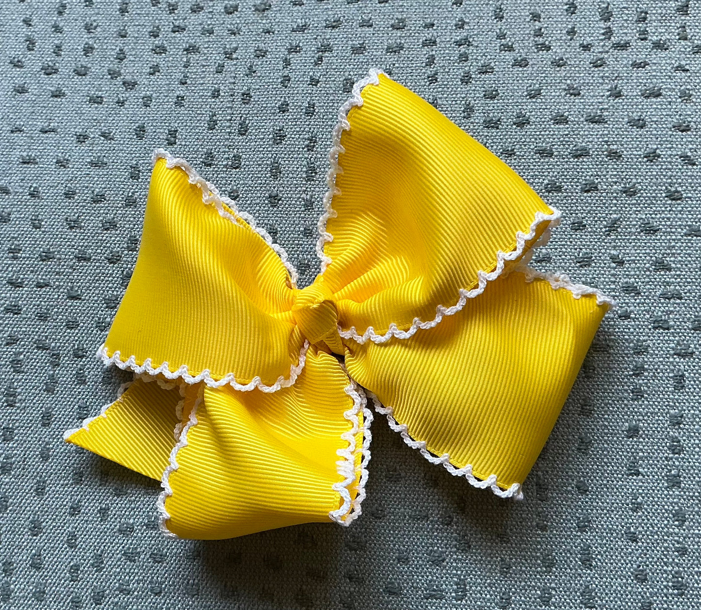 YELLOW HAIR BOW w/ WHITE MOONSTITCH & ALLIGATOR CLIP